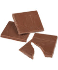 Braune Schokoladenstücke mit Prägung in Tafeloptik, 80 g
